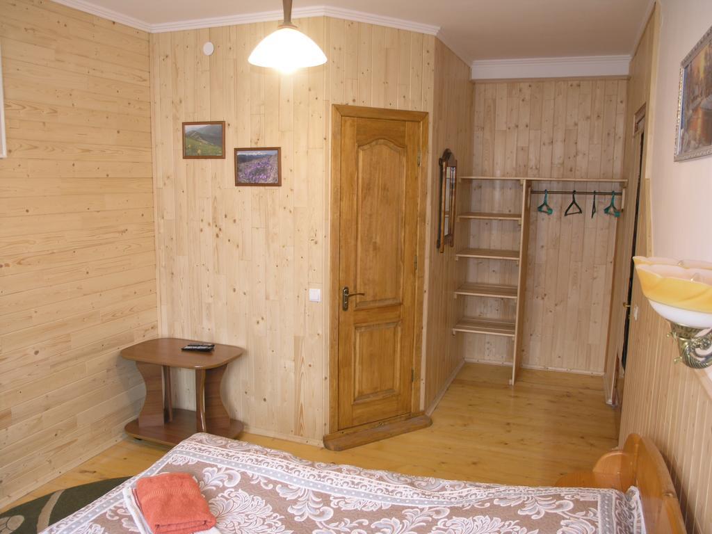 Sadyba Bilya Richky Yaremtche Extérieur photo