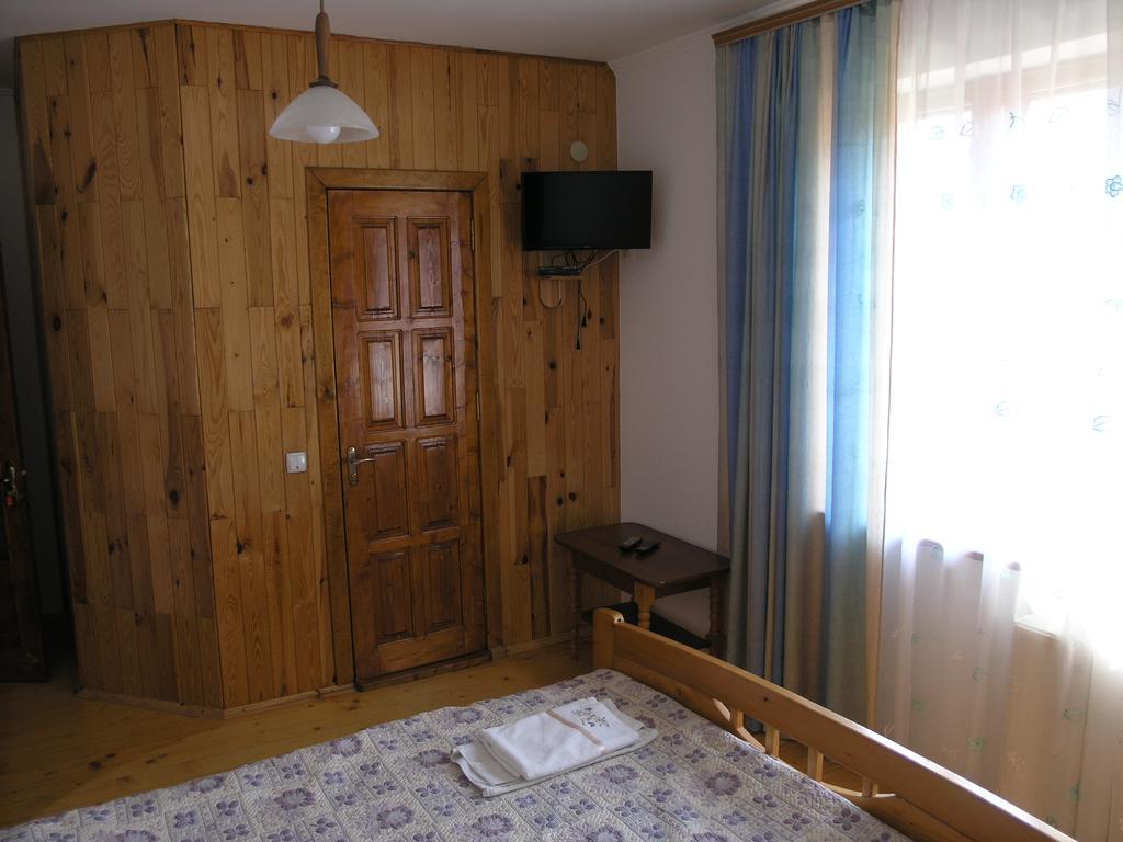 Sadyba Bilya Richky Yaremtche Extérieur photo